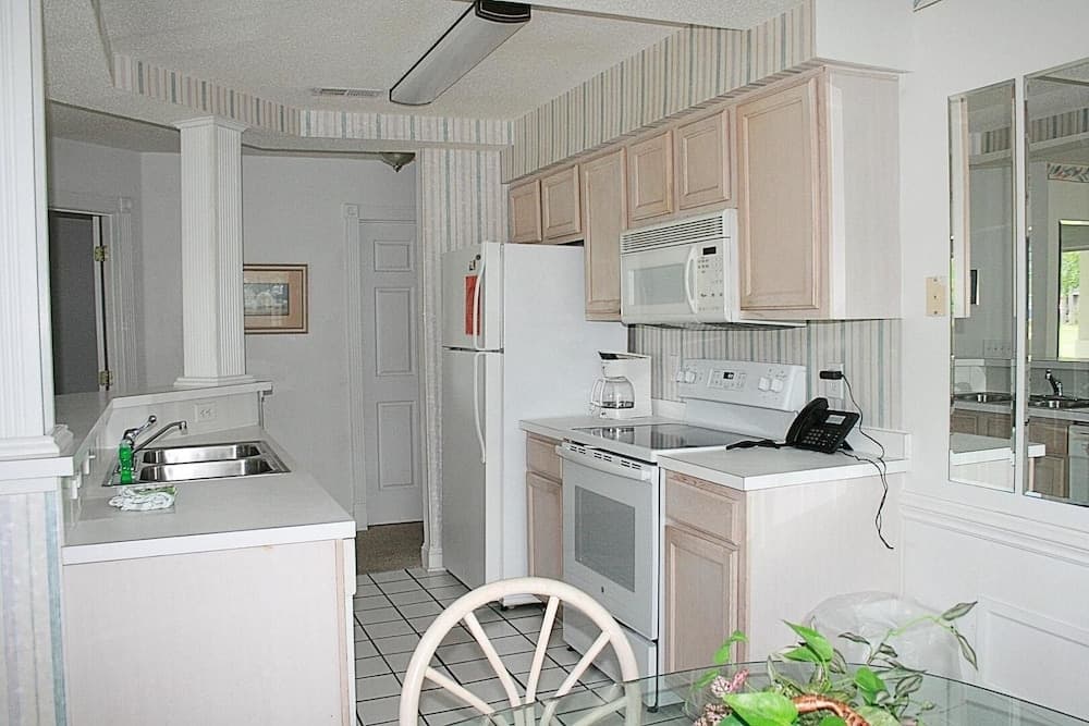 Brunswick Plantation Villa 501 With Golf Course View by Redawning