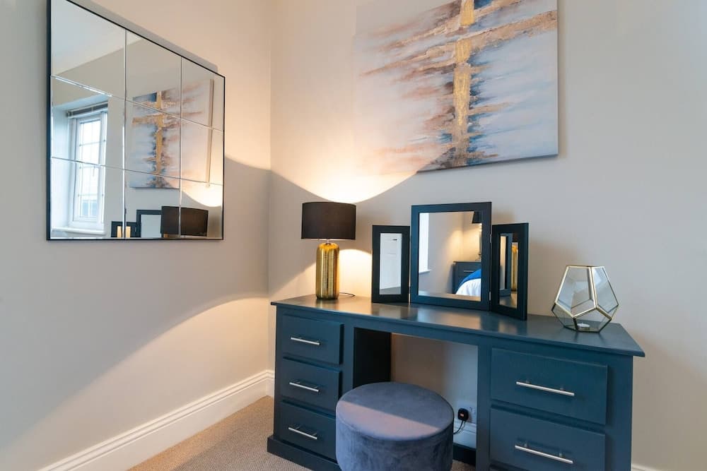 Modern Living 2 Bedroom Apartment South Wilmslow