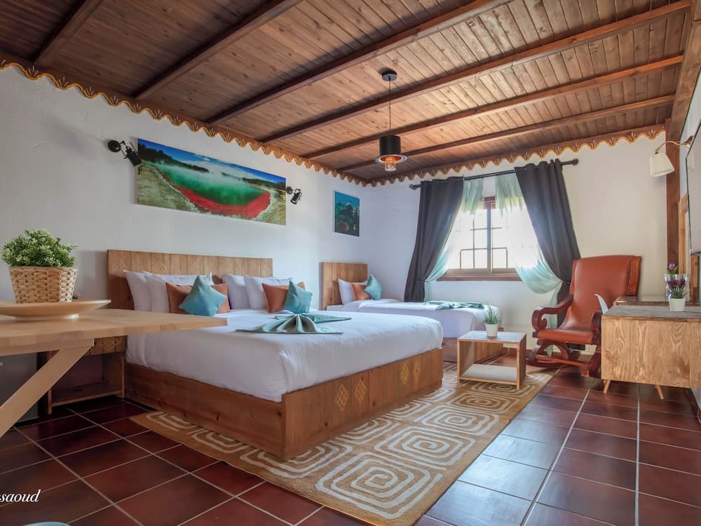 Room in Bungalow - Bungalow Triple 6 - El Cortijo Chefchaeun Hotel & Spa B&b