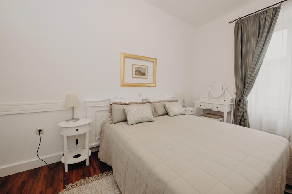 Apartments and Rooms Villa Rossella 2