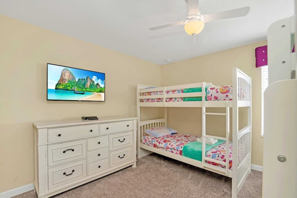 Stunning and Spacious Home Near Disney, CDC Standards #rcg8521