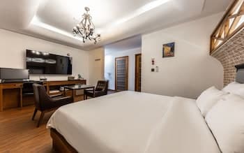 Chungju Toronto Hotel