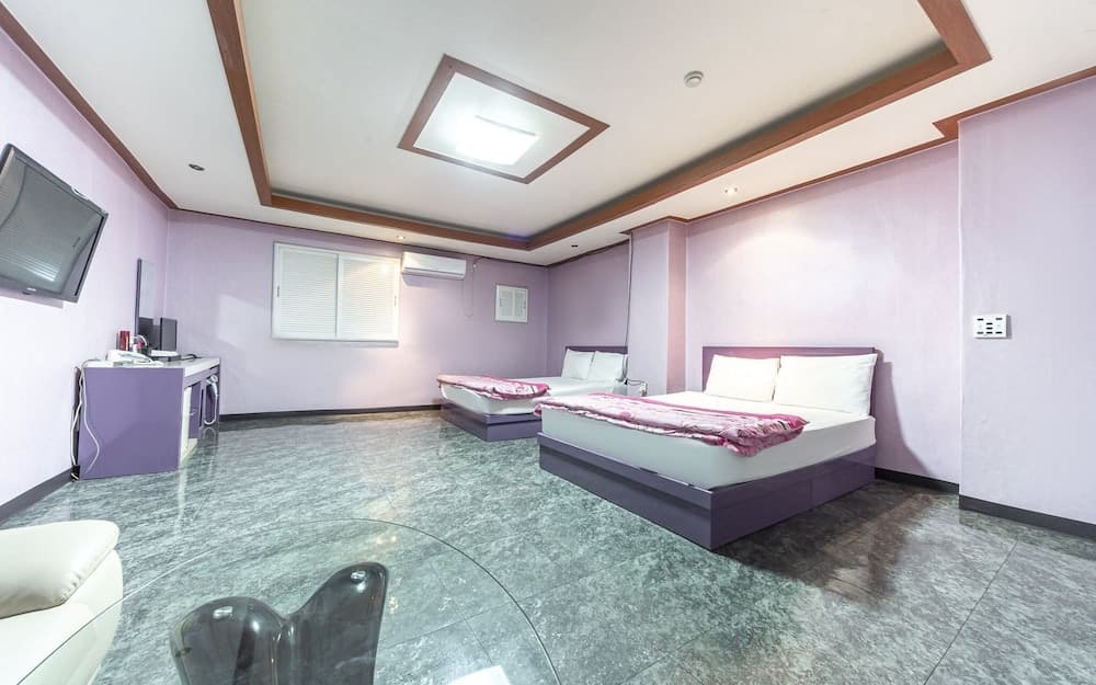 Gumi Bonggok-dong Jjak