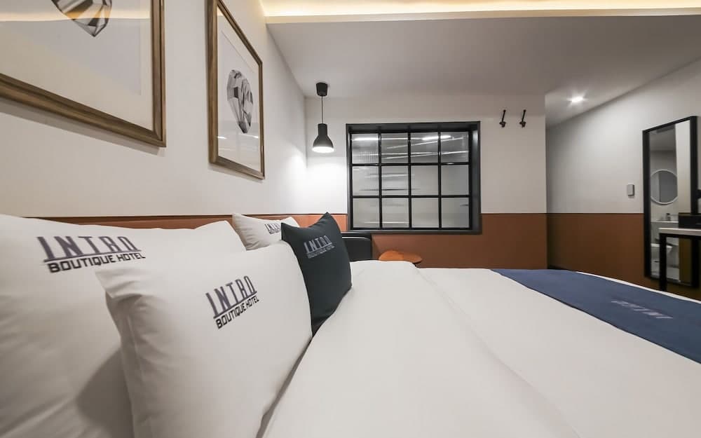 Jeonju Junghwasandong Hotel Intro