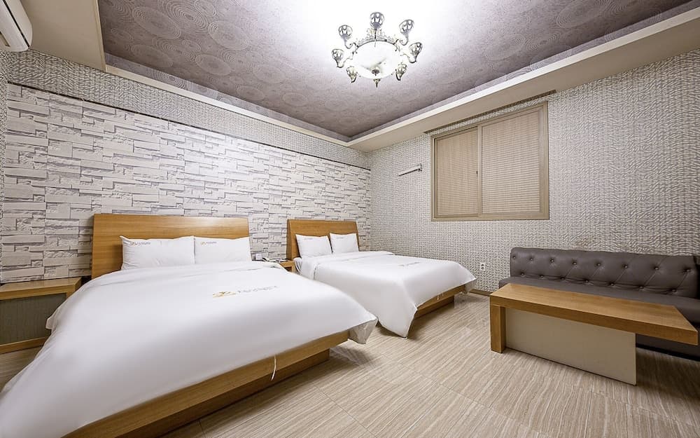 Gwangju Sangmu Luxury Hotel