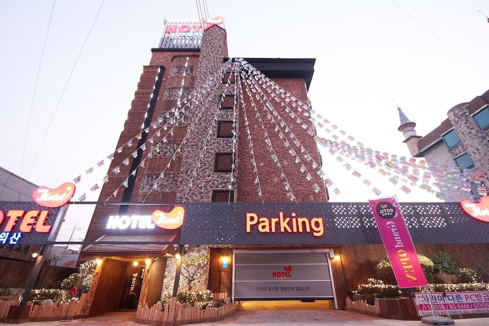 hotel image
