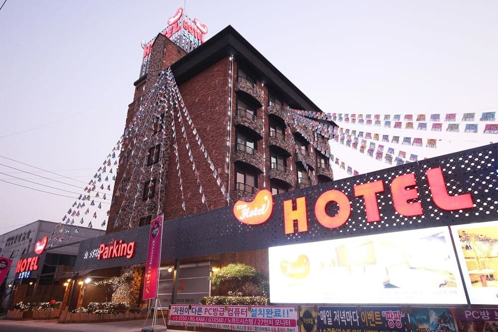 hotel image