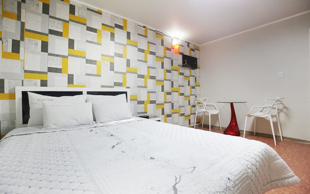 Cheongju Four Seasons