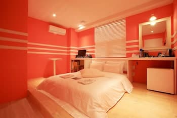 Gwangmyeong Cheolsan Blanc