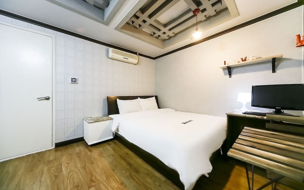 Changwon Masan White