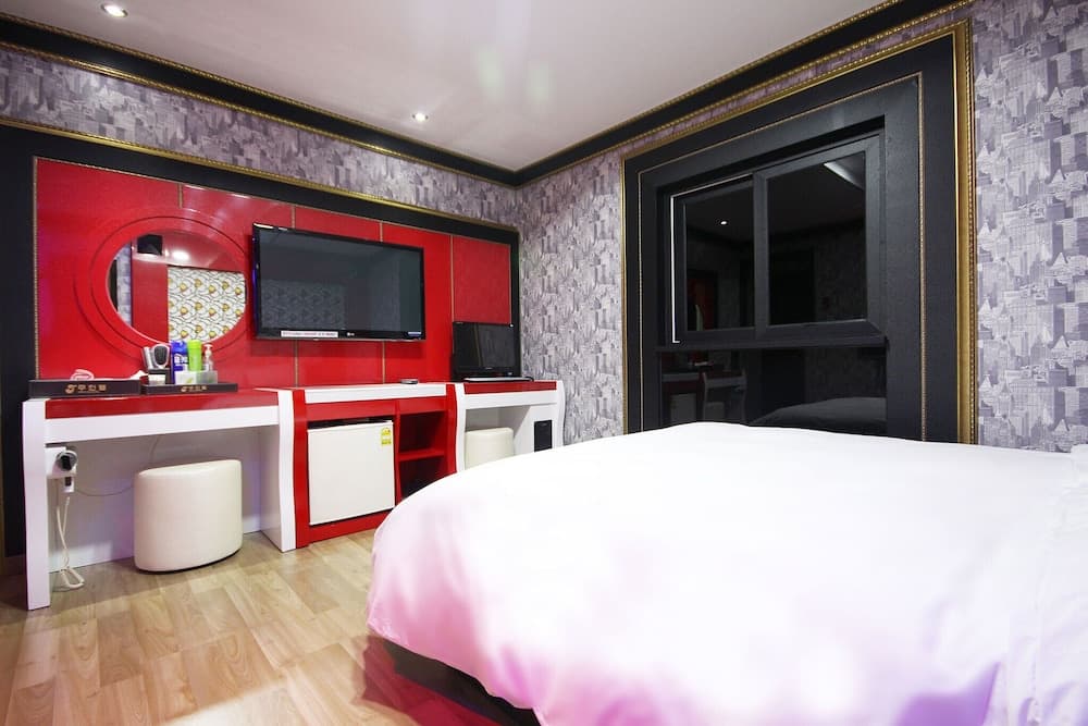 Gwangju Chungjang-ro J Untel