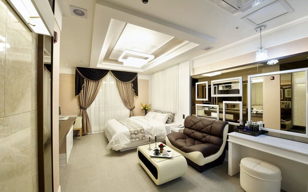 Suncheon Gentleman Self Check-in Hotel