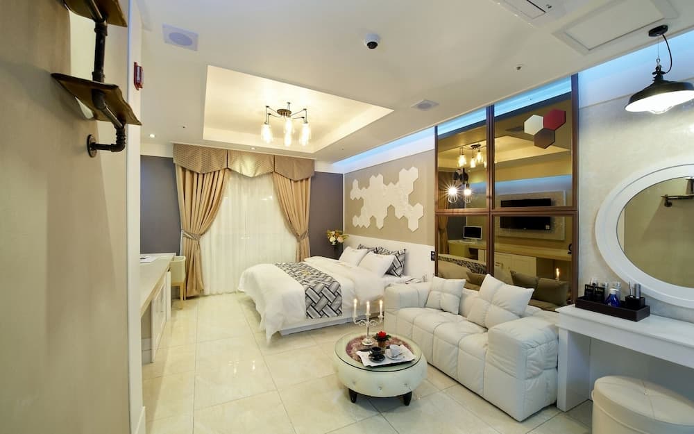 Suncheon Gentleman Self Check-in Hotel