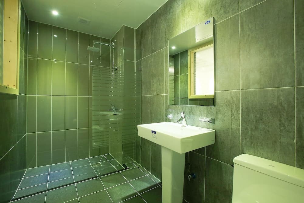 Suwon City Hall Station La Mer