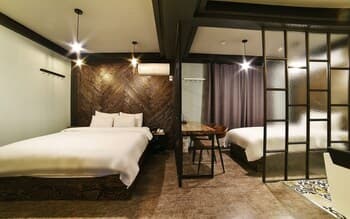 Yeosu 1st Avenue Hotel