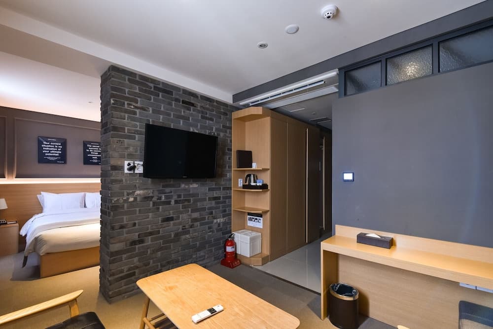 Suwon Vella Suite Hotel