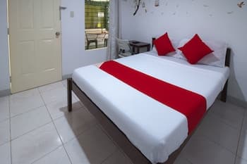 OYO 771 Darius' Residences