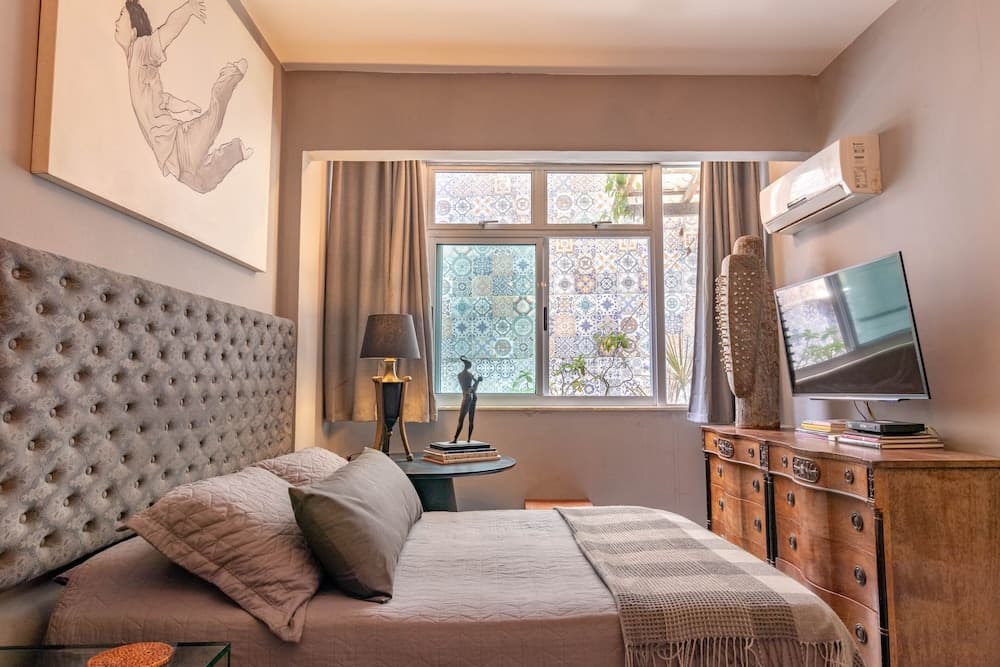 RV02 Quarto e Sala Finamente Decorado