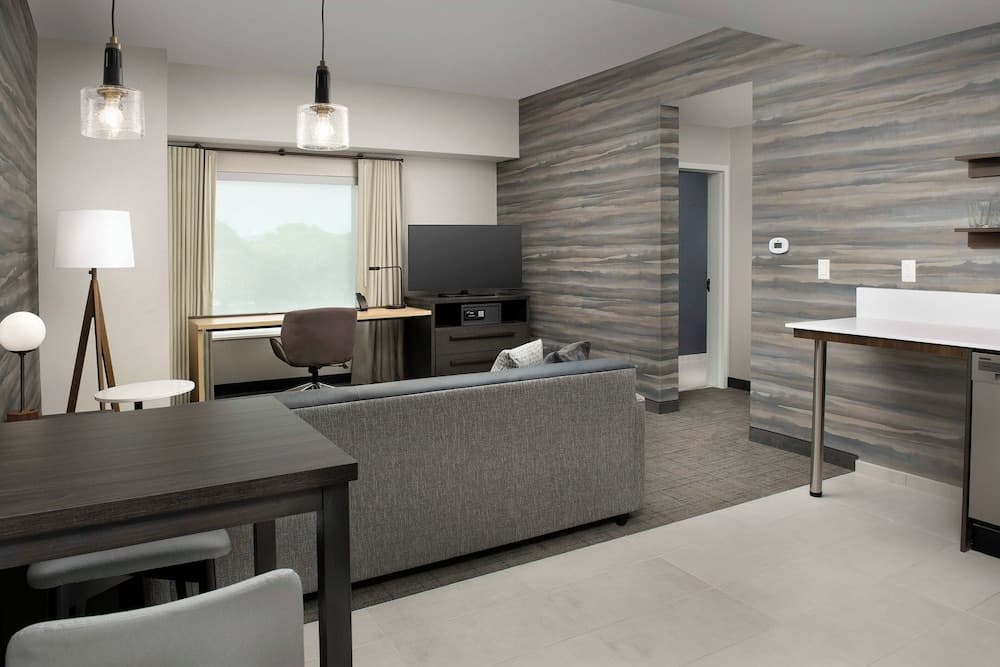 Residence Inn by Marriott Doral Mall Area