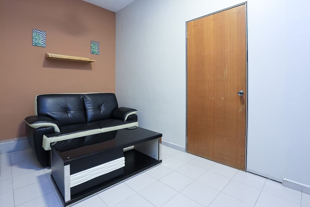 OYO HOME 90244 Dkeris 2bhk Apartment