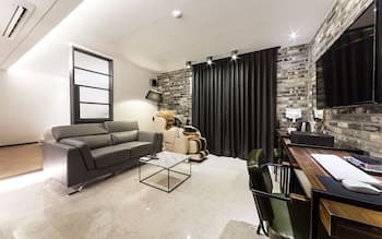 Gimpo Drive-in B-faced Hotel Louis