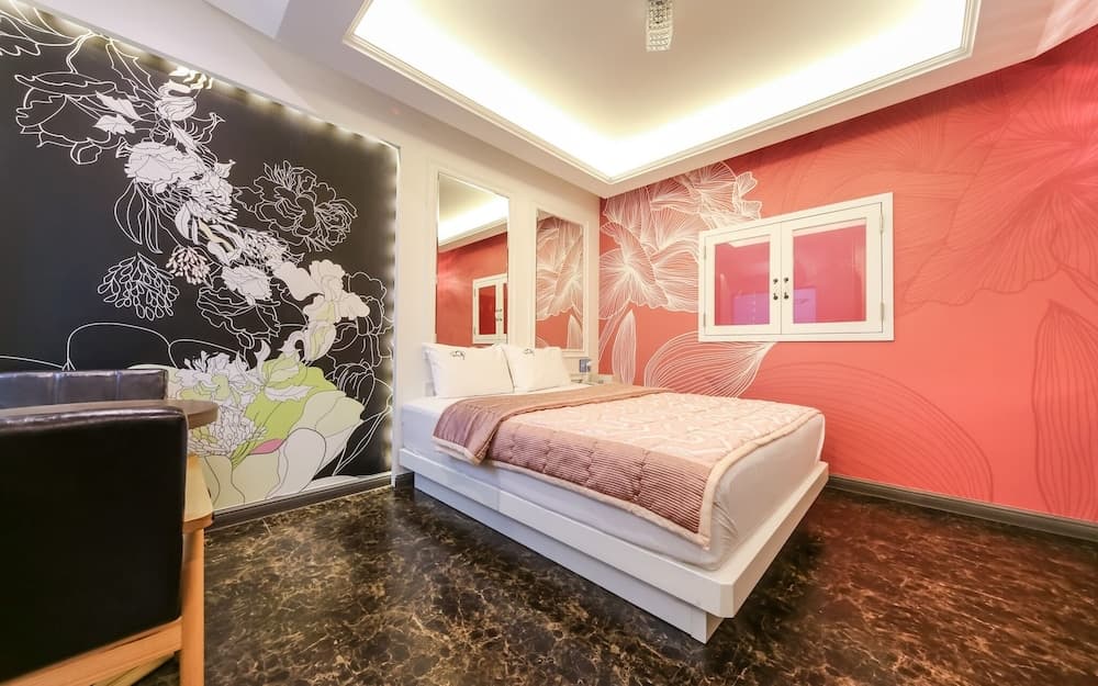 Seven Palgongsan Bombom