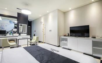 Naju Breeze Self Check-in Motel