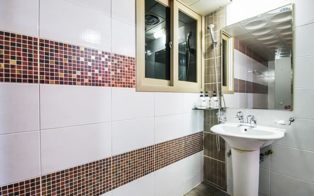 Jinju Nabi Self Check-in Motel