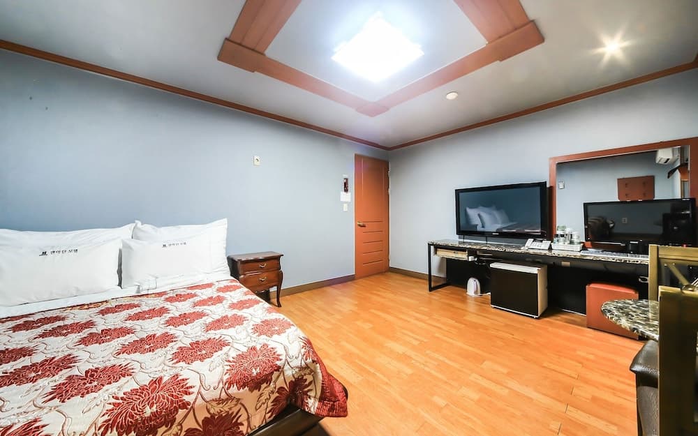 Geojedo Gohyeon Manhattan