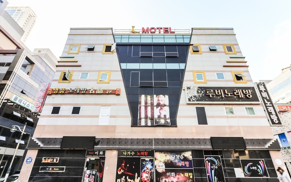 hotel image
