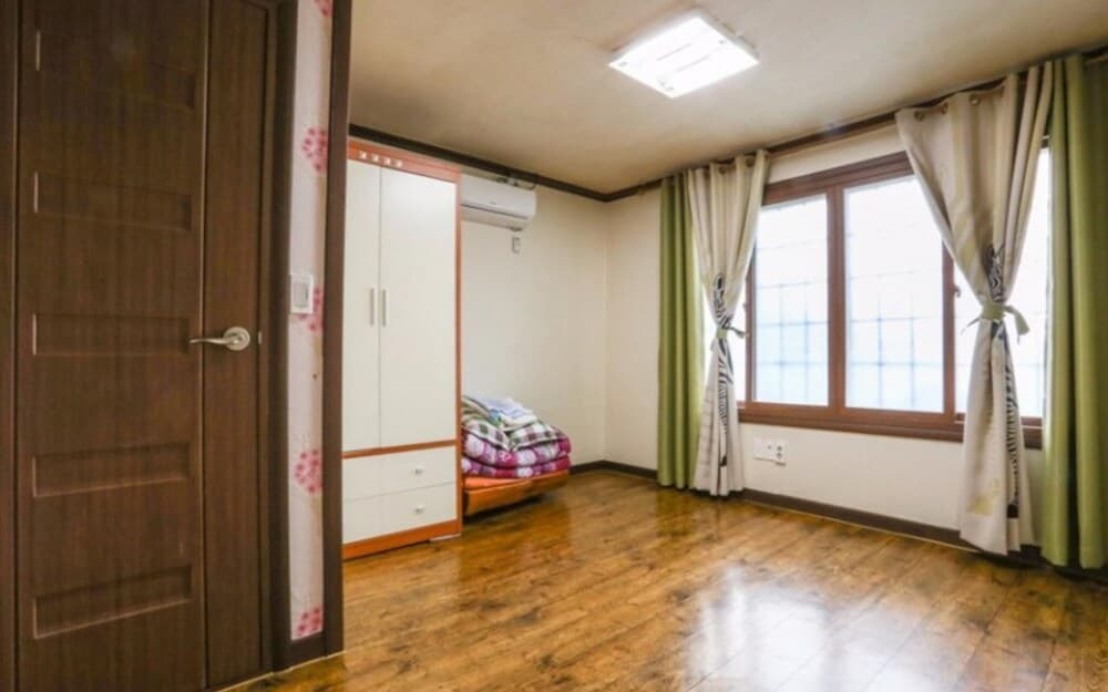 Andong Horse Park Pension