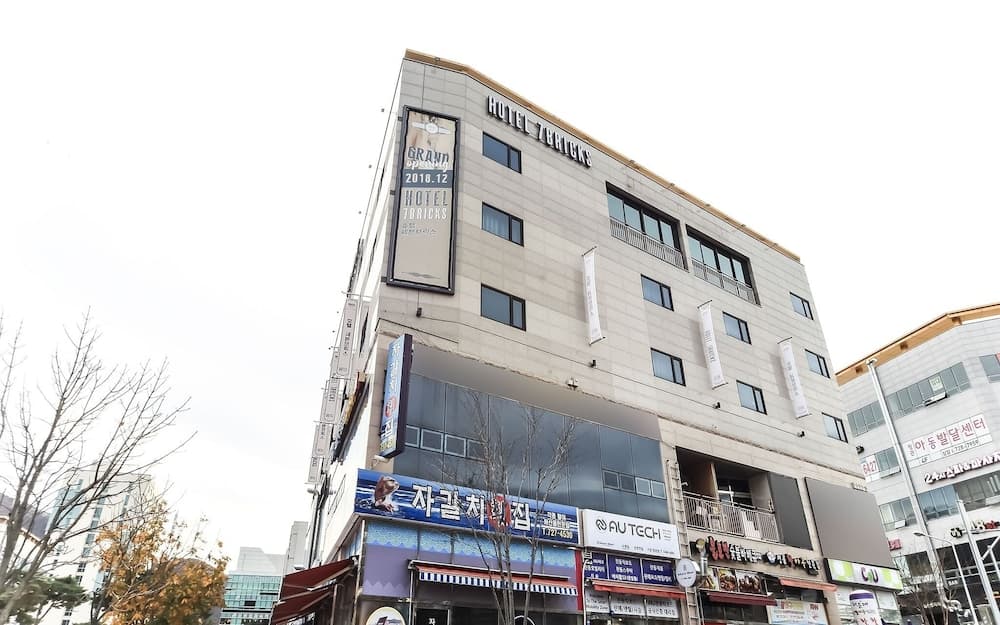 hotel image