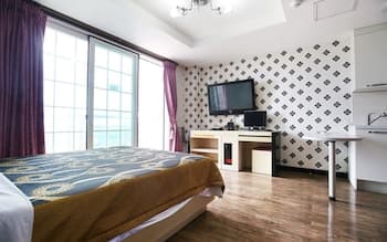 Taean Su Beach Castle