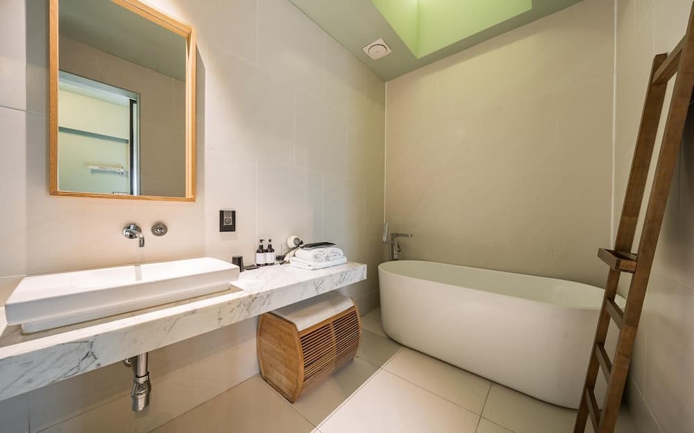 Gwangyang Harbor Bridge Hotel