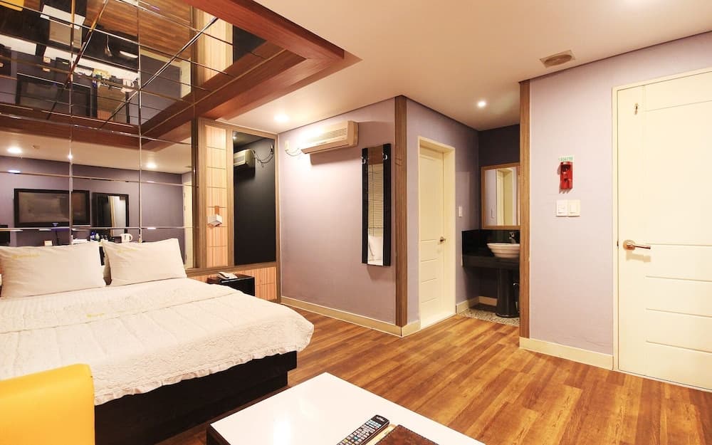 Daegu Dongdaegu Station Mirage