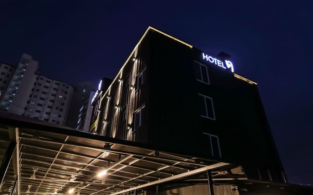 hotel image