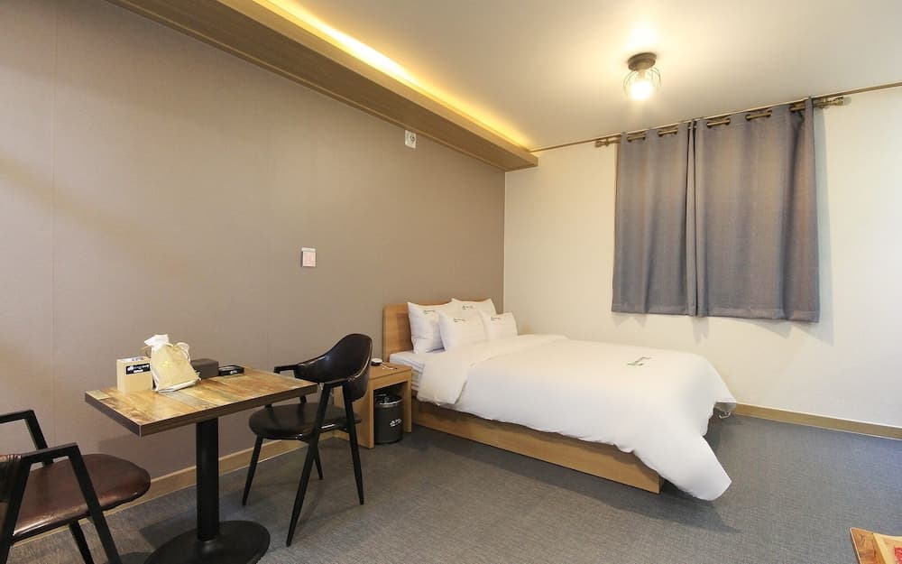 Gunsan Dubai Drive-in Motel