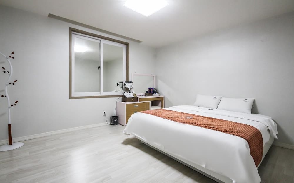 Yeosu Marina Self Check-in Motel