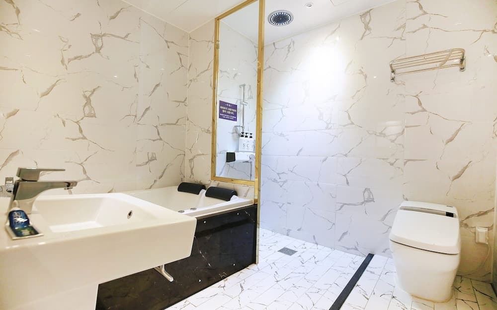 Asan Some Self Check-in Motel