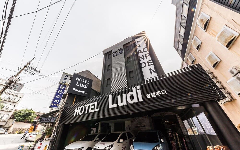 hotel image