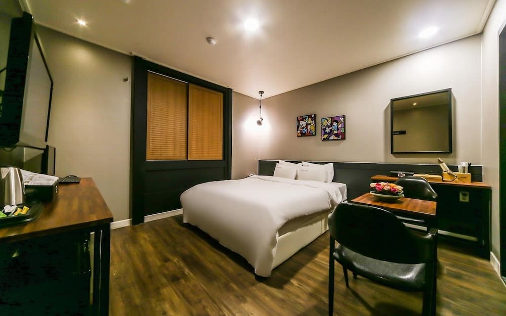 Changwon Paryongdong Soo