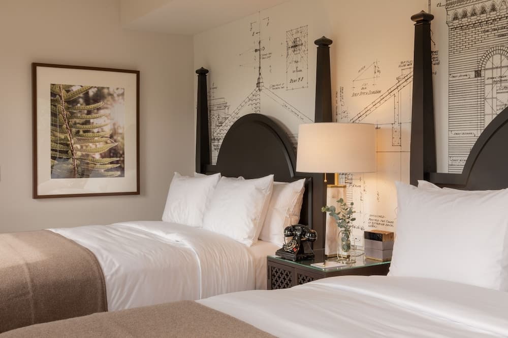 The Lodge at St Edward Park