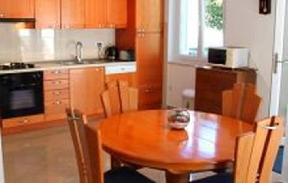 Apartment For 22 Pax In Cavtat