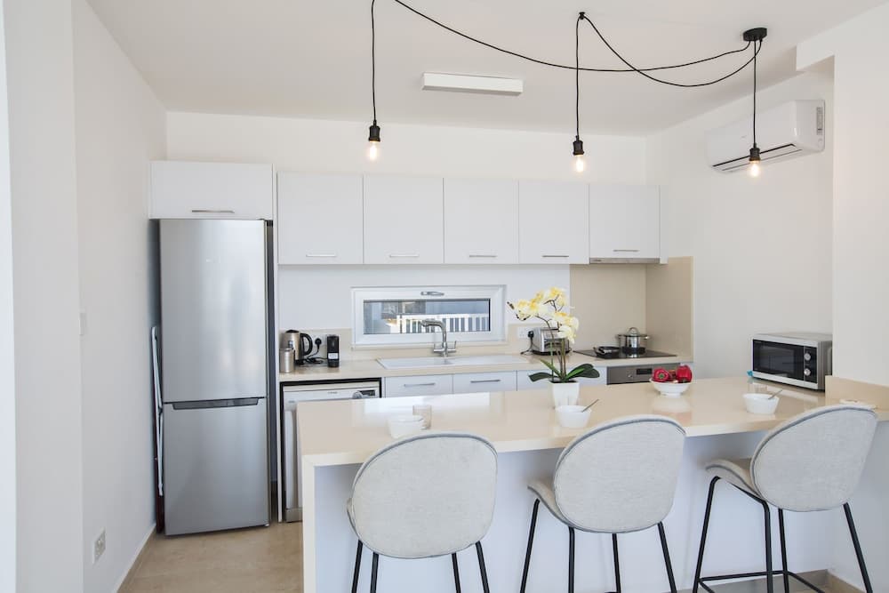 Villa Prol19, Beautiful 3bdr Protaras Villa With Pool, Close to Fig Tree Bay