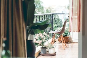 Hillside Homestay Hue - Triple Room top Apartment