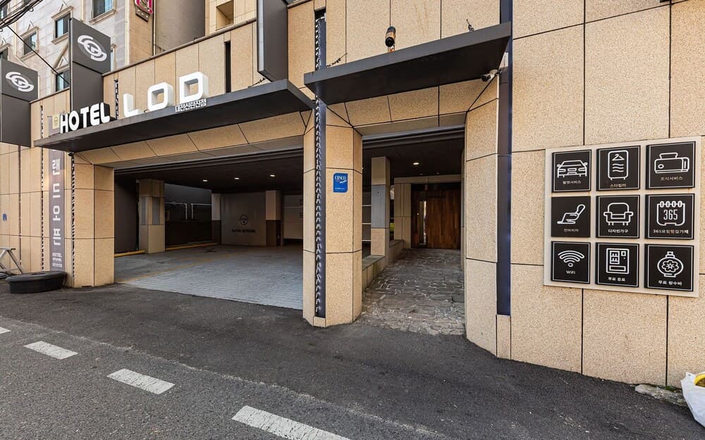 hotel image