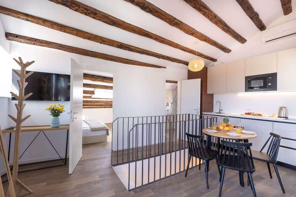 The View Apartment Old Town by Irundo