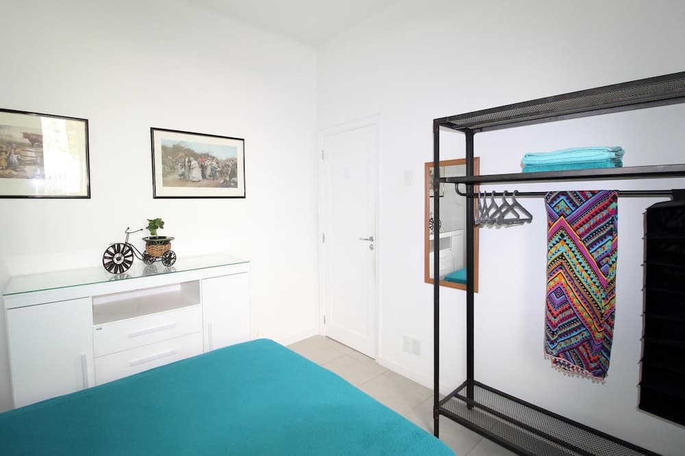 7 Minutes From Ipanema Beach Bt201