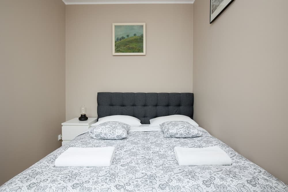 Nadbrzezna Apartments by Renters