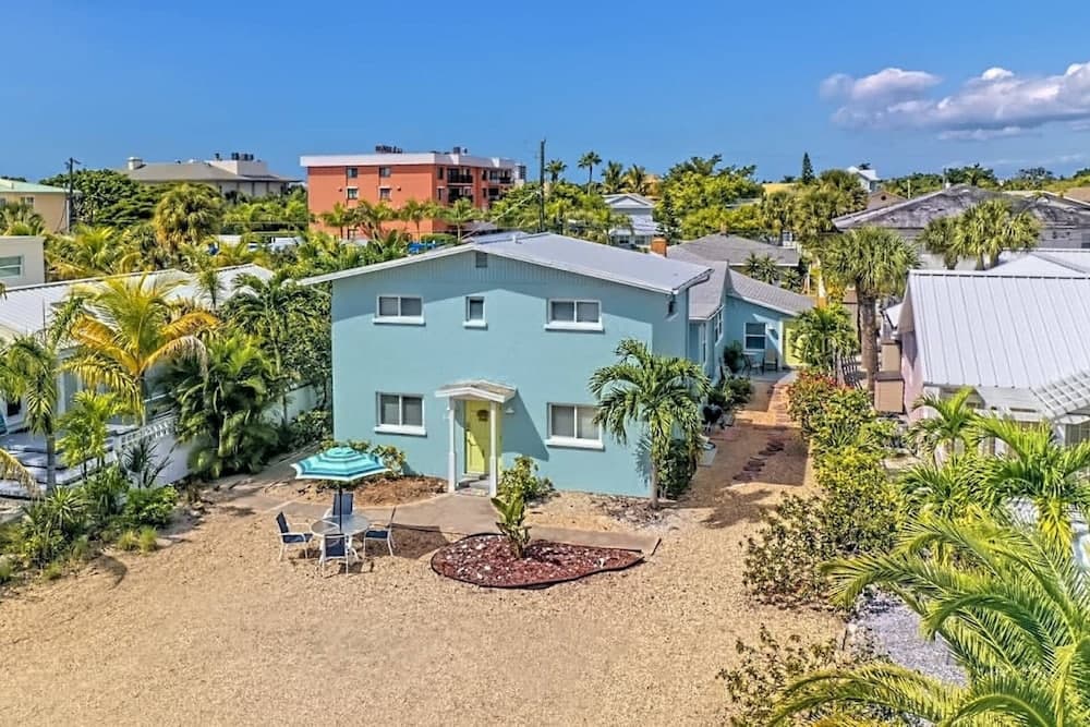 Island Dreams Sandy Toes #1